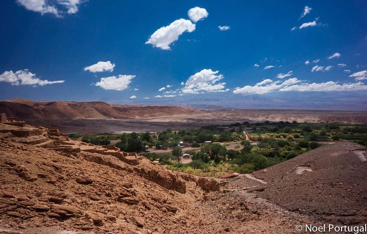 Vista do oásis de San Pedro a partir do Pukará de Quitor